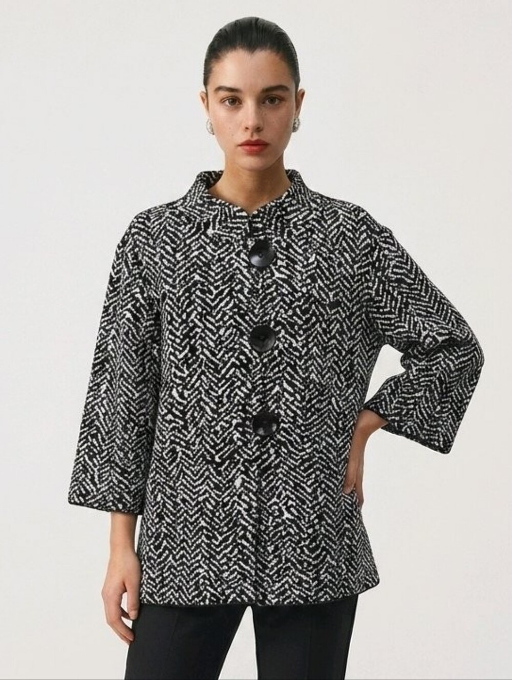 JM Collection Black & White Textured Button-Front Swing Jacketf1